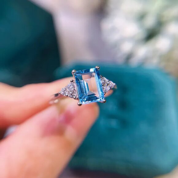 925 Sterling Silver Emerald Cut Lab Created Aquamarine Women Ring SIze 10 - Picture 2 of 2